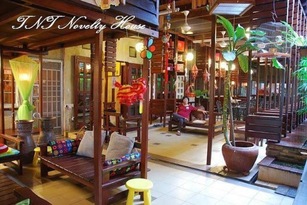 トゥルッ・インタンTnt Novelty Houseアパートメント エクステリア 写真